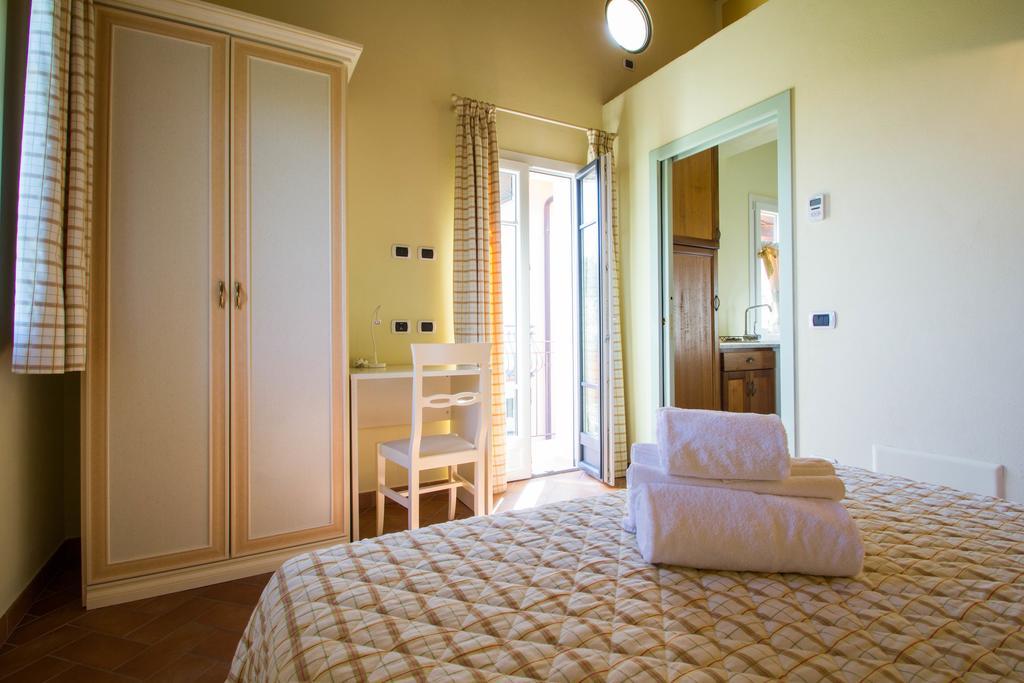 Agriturismo Ada Musso Ss Diano Borello Pokoj fotografie